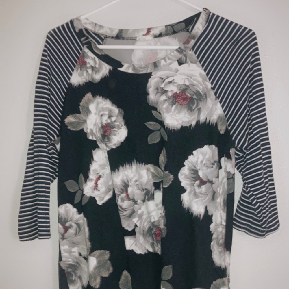 Emberley Floral Quarter Sleeve
